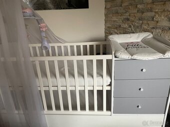 Postýlka s přebalovacím pultem - 3