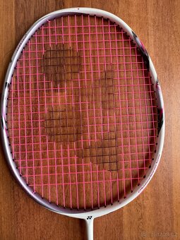 Badmintonová raketa Yonex Astrox 66 - 3