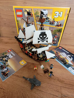 LEGO Creator 3v1 31109 Pirátská loď - 3