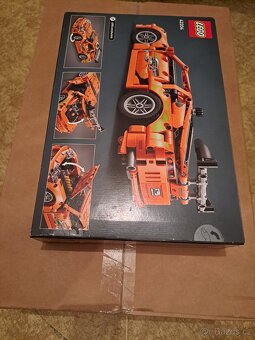 LEGO Technic 42204 Fast and Furious Toyota Supra MK4 - 3