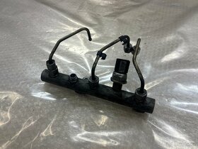 KOMPLETNÍ VSTŘIKOVACÍ LIŠTA 3.0 TDI 165/171KW 059130089AB - 3