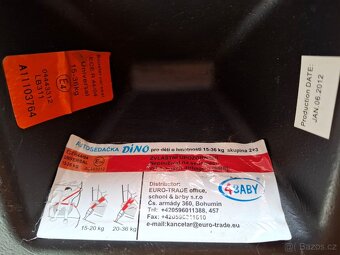 Dětský podsedák do auta DINO 4Baby - 3