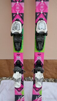 DÍVČÍ DĚTSKÉ LYŽE K2 LUV BUG/VÁZÁNÍ MARKER 4.5 - 3