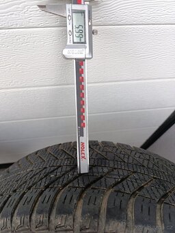 Pěkná originální ALU kola Škoda Octavia 3 205/55 R16 - 3