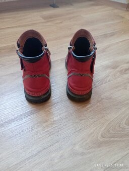 Prodám kvalitní dámskou obuv zateplenou. - 3