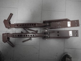 Prodám sponovaky ramen (šavlí) Zetor Crystal - 3