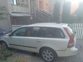 Volvo  V50  automat  2.4 103 kW - 3