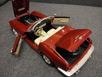 Ferrari 250GT California 1/18 - 3
