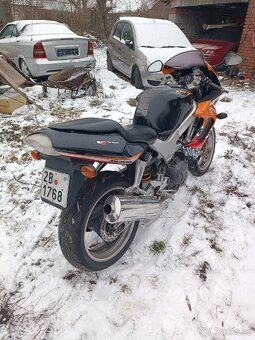 Prodám Honda VTR 1000F Repsol - 3