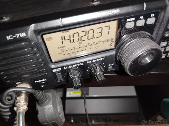 iCOM ic718 - 3
