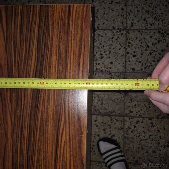 Stolek pod televizi - 3