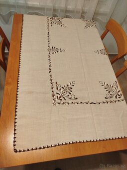 Ubrusy ručně vyšívané - Nové - 3