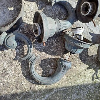 Starožitný bronzový lustr - 3