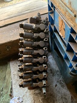 Hydraulicky rozvaděč - 3