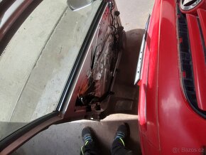 Škoda Octavia 1 přední dveře řidič - 3