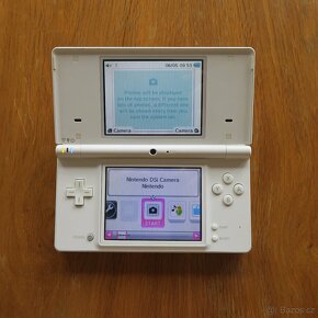 Herní konzole Nintendo DSi - 3