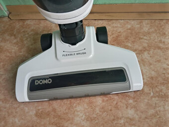 Tyčový aku vysavač DOMO - 3