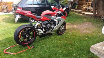 Mv agusta f3 800 - 3