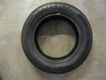 Pneu 195/65/15, 195-65-15, 195 65 15. - - - - 3