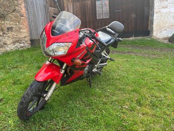 Honda CBR 125R - 3