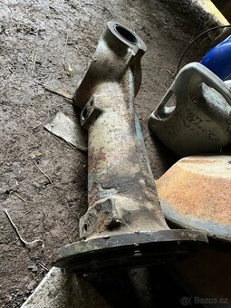 Prodám levou nohavici těžké nápravy zetor - 3