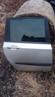 Prodám boční dveře Fiat Stilo - 3