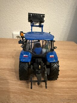 New holland T6020 1:32 - 3