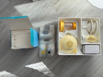 Odsávačka mléka MEDELA Swing Flex + dárky - 3