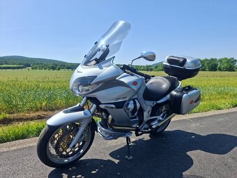 Moto Guzzi Norge 1200 - 3
