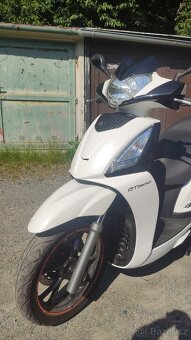 Kymco People 125 GTi - 3