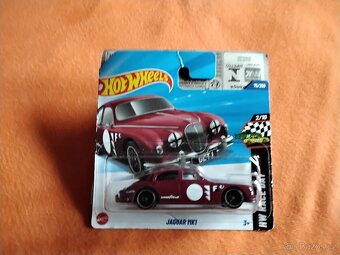 Hot Wheels 9 - 3