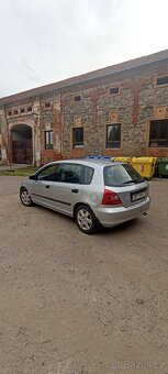 Osobní automobil – Honda civic 7.g hatchback - 3