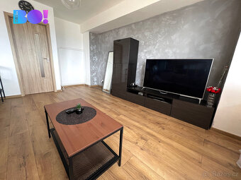Pronájem bytu 2+kk, 49 m² s balkonem, ul. Jaroslava Lohrera, - 3