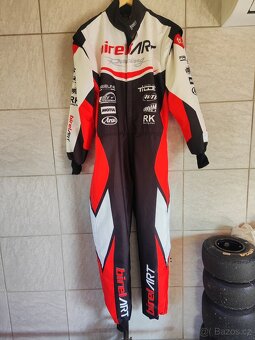 Závodní motokárová kombinéza - 3