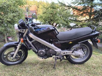 Honda ntv 650 - 3