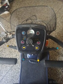 Elektrický tří kolový vozík pro invalidy - 3