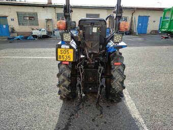 Solis 20 s předním nakladačem - 3