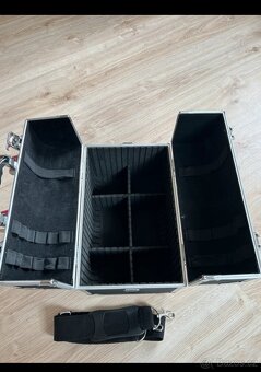 Kadeřnický kufr - 3