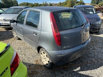 Fiat Punto 1,2i 44 kw.jen 105t.km..klima 2004 - 3