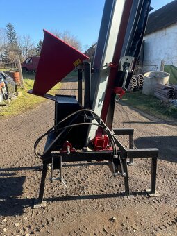 Špalíkováč Profi otvor 100x220 za traktor - 3