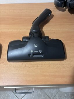 VYSAVAČ Electrolux Pure D8.2 PD82-8DB modrý - 3