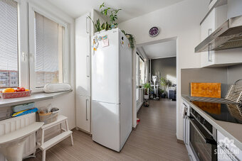 Pronájem prostorného bytu 3+1 s lodžií, 68 m² – Zlín, Na Hon - 3