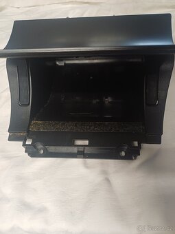 Schránka Škoda Octavia 2 - 3