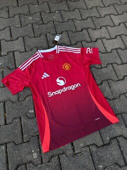 Manchester United domácí dres B.Fernandes 8 2024/2025 - 3