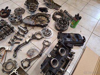 Díly motoru Suzuki Burgman 650 k5 - 3