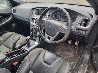 Volvo V40 R-Design 2,0 D4 140kw- Náhradní díly - 3