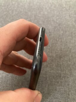 iPhone se 64gb - 3