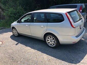 Ford Focus 1,6 i 74 kw - 3