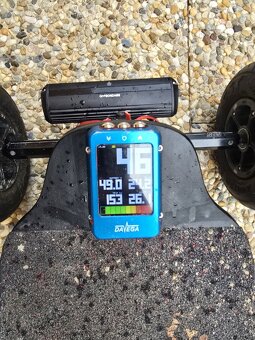 Elektricky skateboard Fluxmotion AT2 - 3