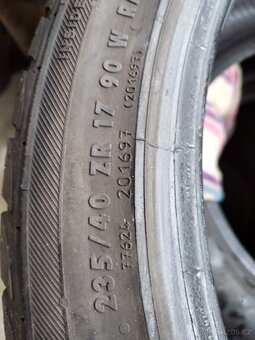 235/40/17 letni pneu BARUM 235/40 R17 - 3